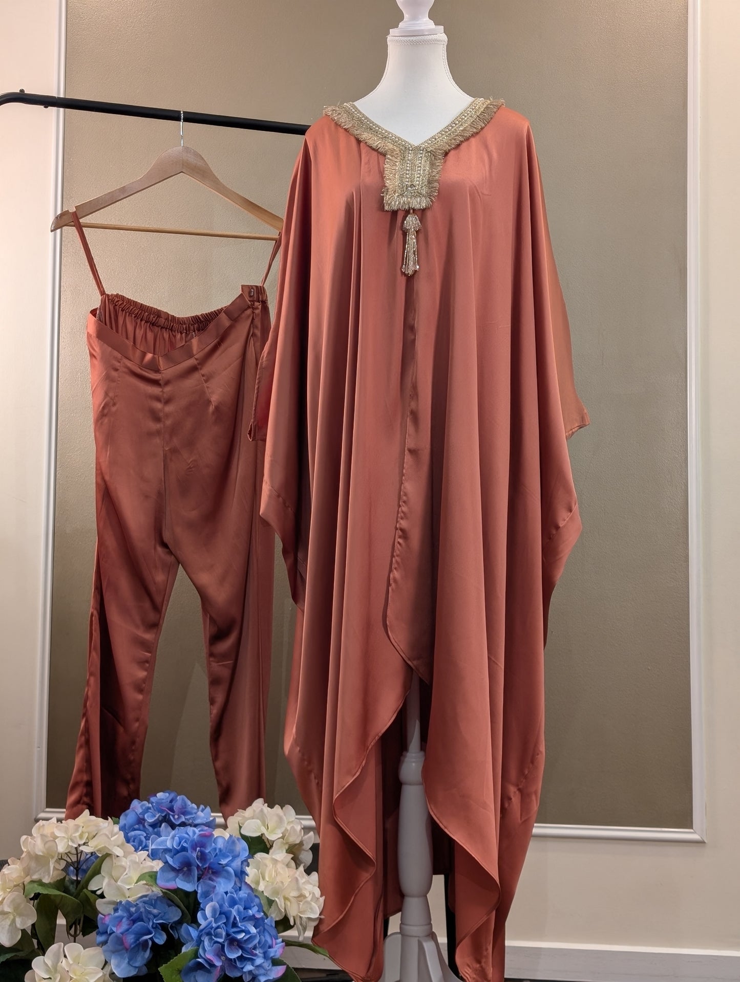 Kaftan outfit