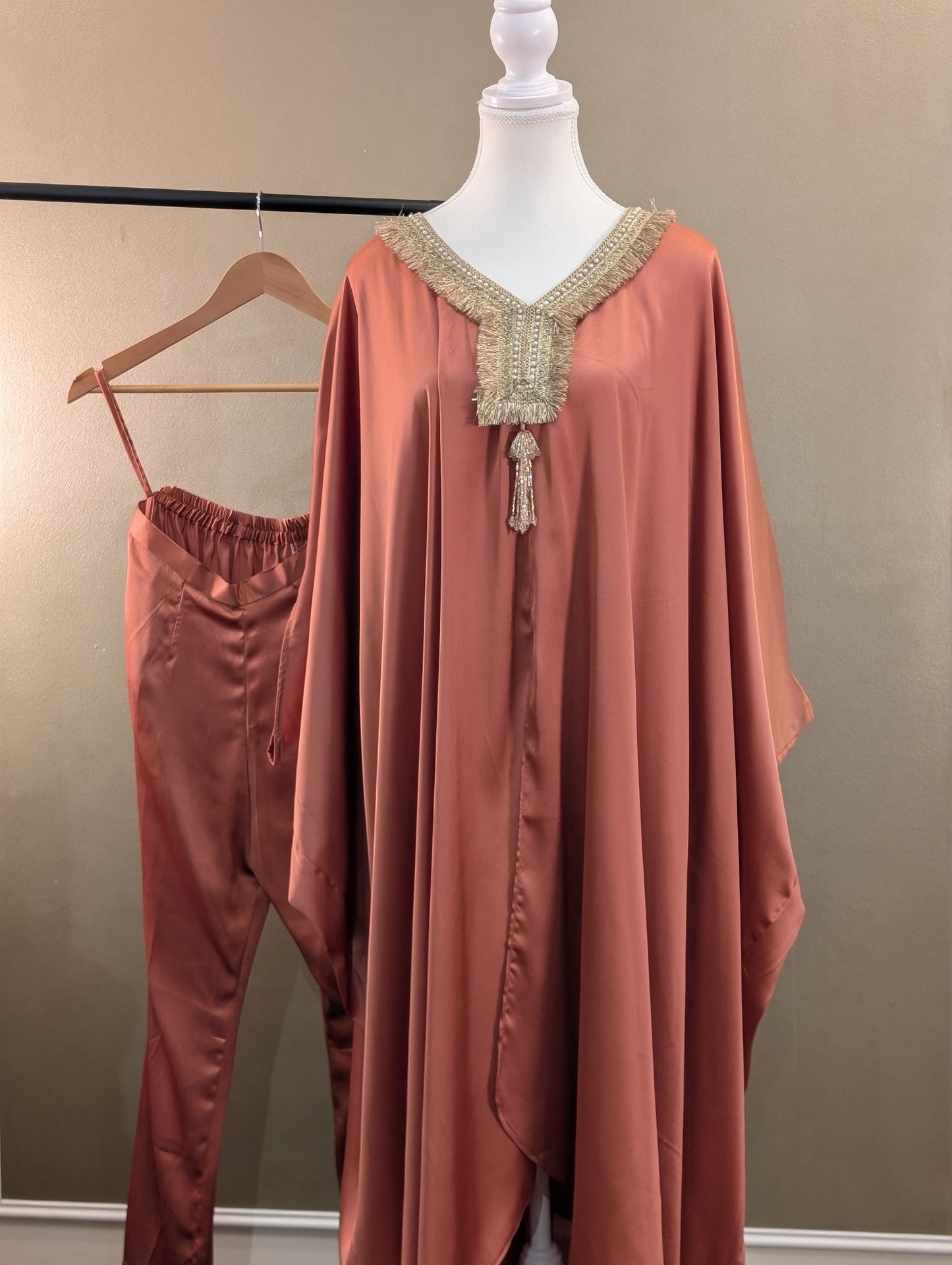 Kaftan outfit