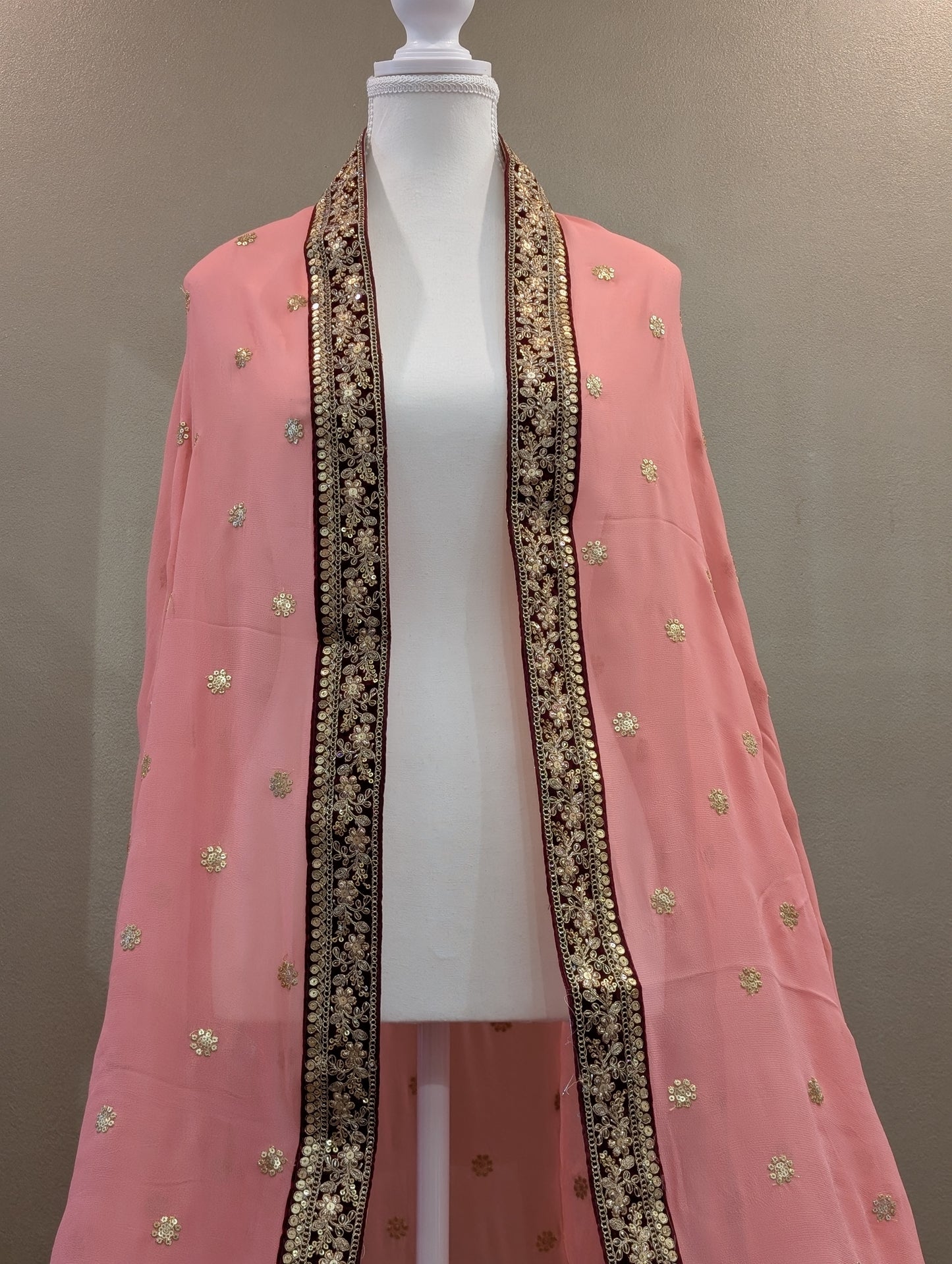 Mayo Roka dupatta