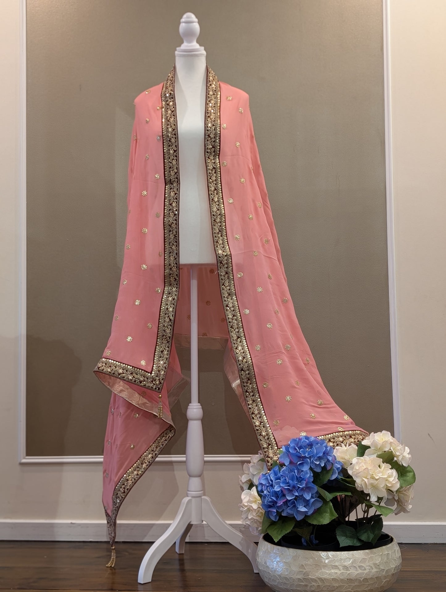 Mayo Roka dupatta
