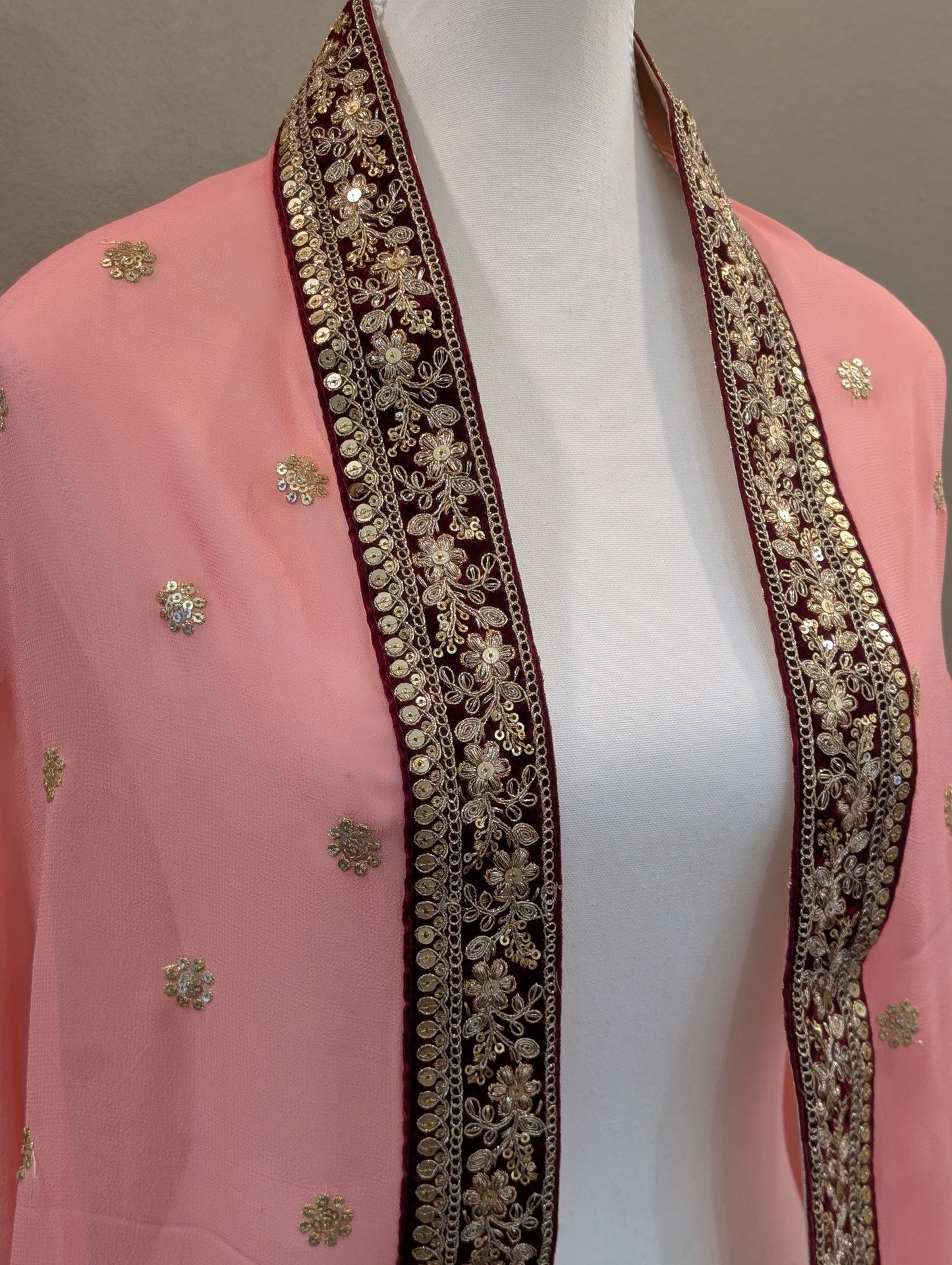 Mayo Roka dupatta