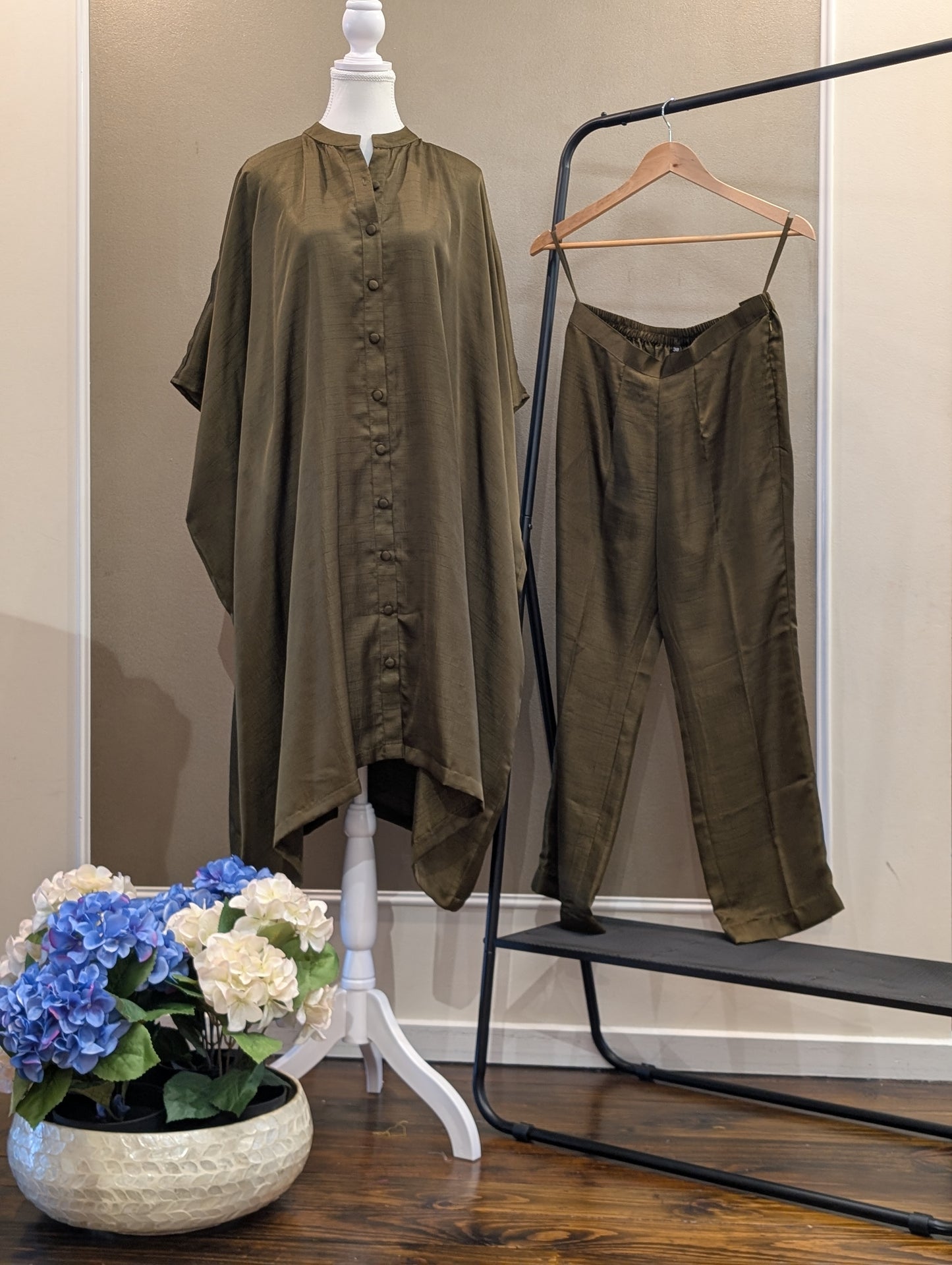 Satin silk kaftan outfit