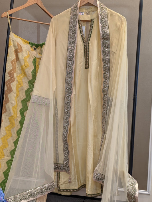 Yellow Silk kurta set with net dupatta